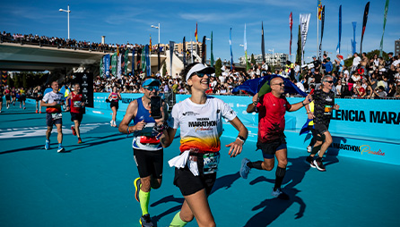 Maratón Valencia Trinidad Alfonso Zurich 15% de descuento en tu billete de AVE o Larga Distancia destino València. ¡Lo quiero!